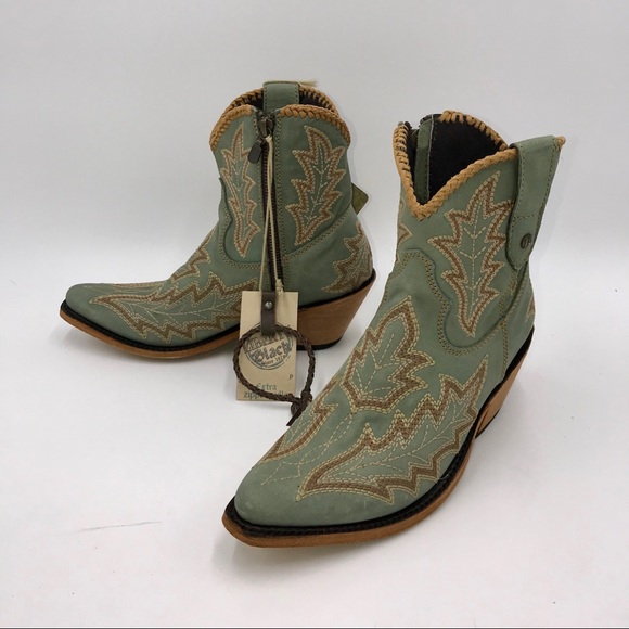 Liberty Black Shoes - 🆕 LIBERTY BLACK - Women Oak Song Boots NWT